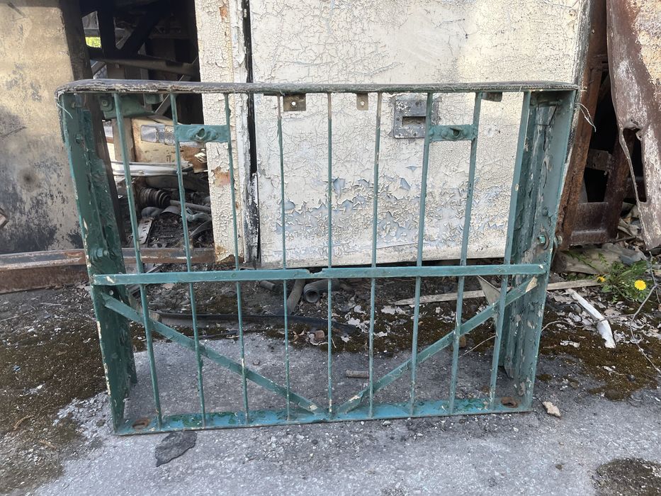 Крила обліцовка кабіни решітка боковина Краз 256