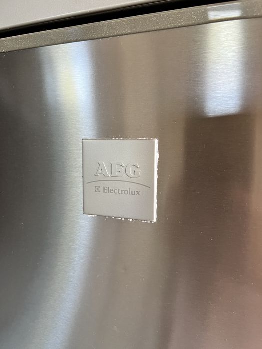 Холодильник (морозилка) AEG Santo 70298 DT