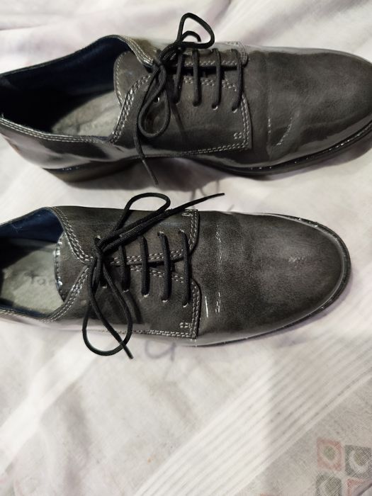 Buty damskie wiosenne skóra naturalna lakierowana. Tamaris R 36. S