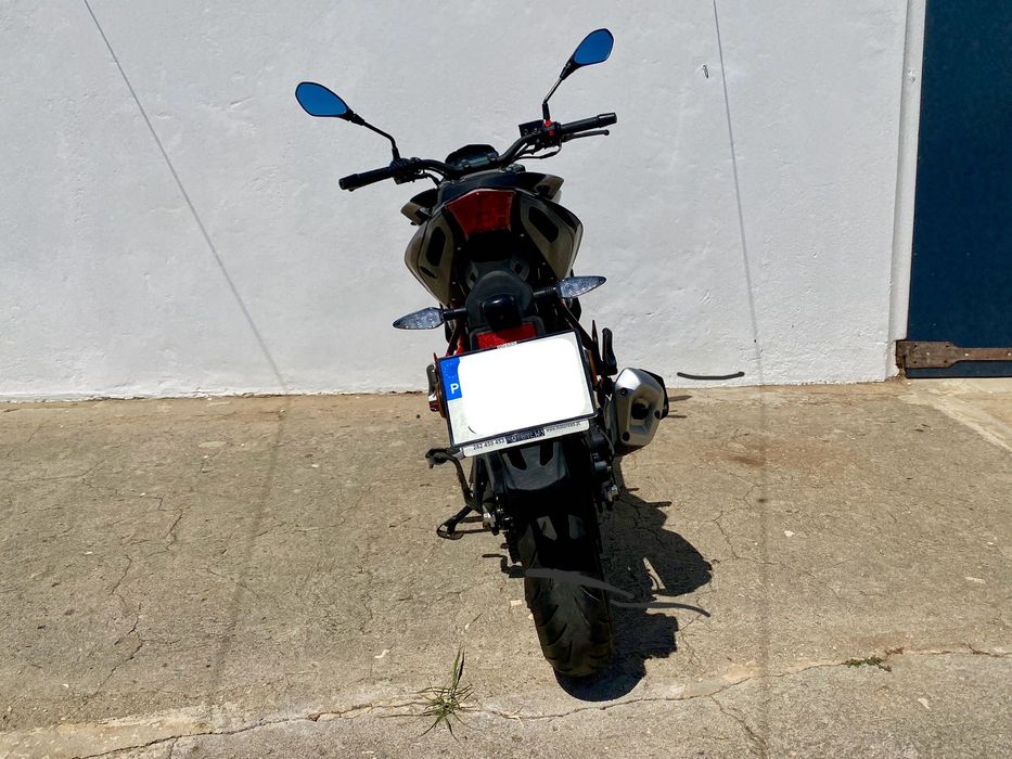 Benelli BN 125 – 2022 – 8.668 km – impecável