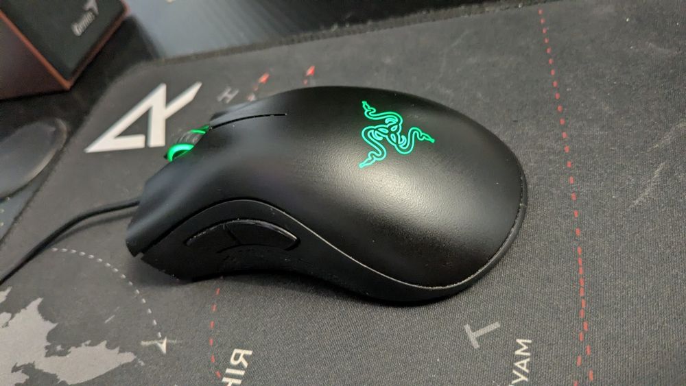 Продаю ігрову мишку Razer DeathAdder Essential