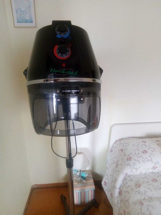Secador de cabelo com pé / coluna