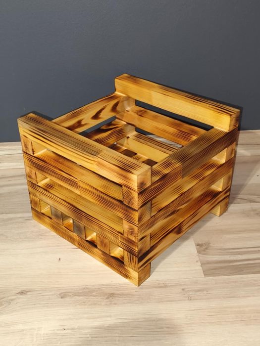 Wisząca Drewniana Doniczka / Kwietnik