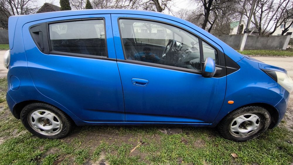 Chevrolet spark м300
