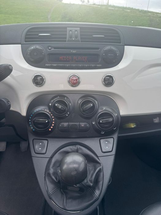 Fiat 500 branco 1.3 gasóleo