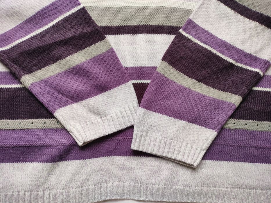 Sweter w paski z golfem