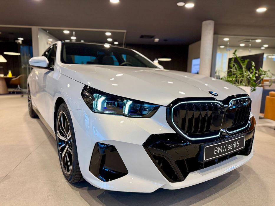 BMW Seria 5 BMW 520i Sedan dostępne od ręki!