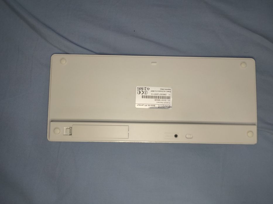 Bluetooth Keyboard64584924348545121