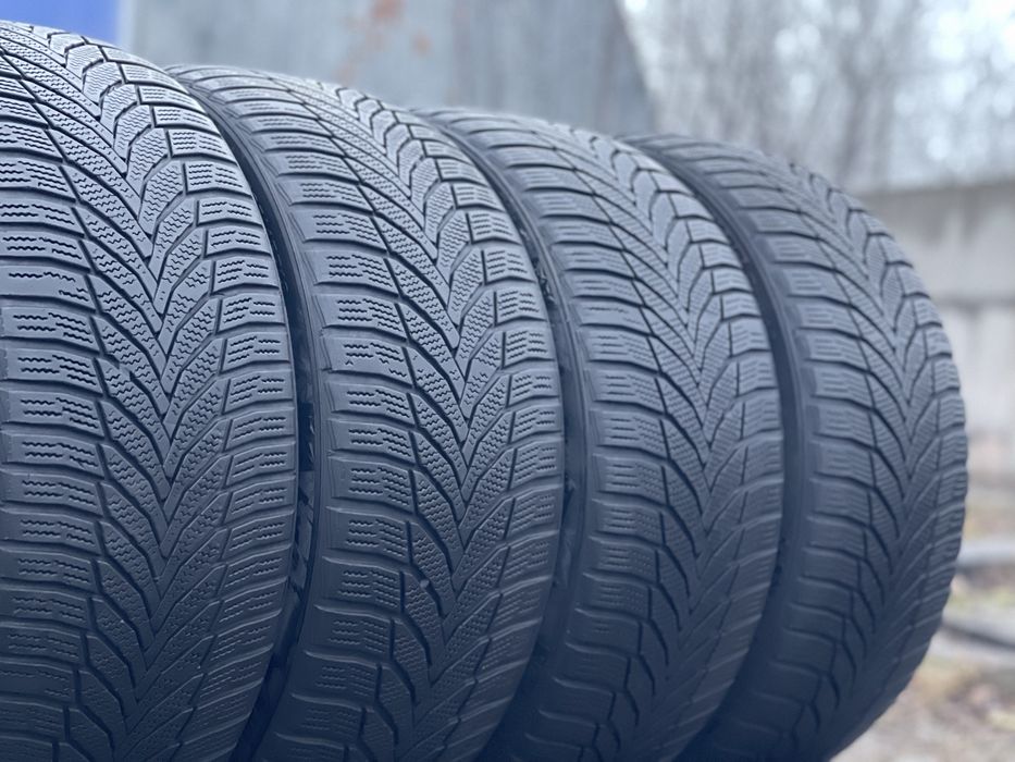 Шини Зимові 4шт 225/45 R18 Nexen Win Guard W U7