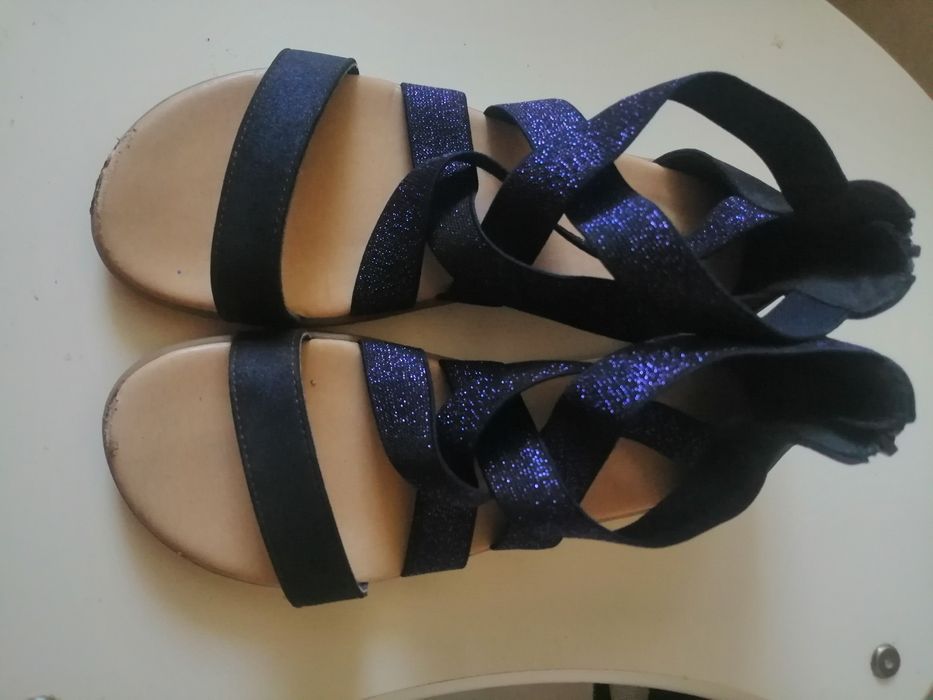 Sandały dziecięce rozm 35, DEICHMANN