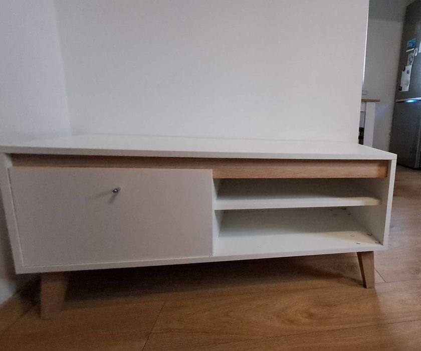 Szafka RTV biała komoda