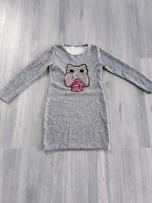 Sukienki 134/140/146