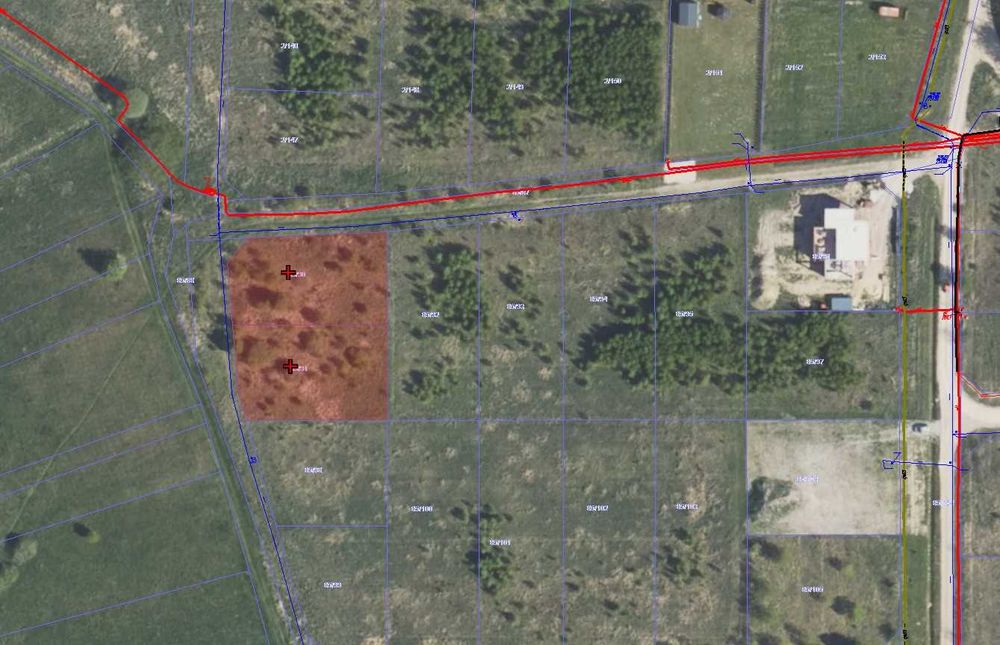 Na sprzedaż działka w Radomsku, o powierzchni 1935 m² z wydanym pozwoleniem na budowę oraz możliwością zmiany projektu - Widok 3