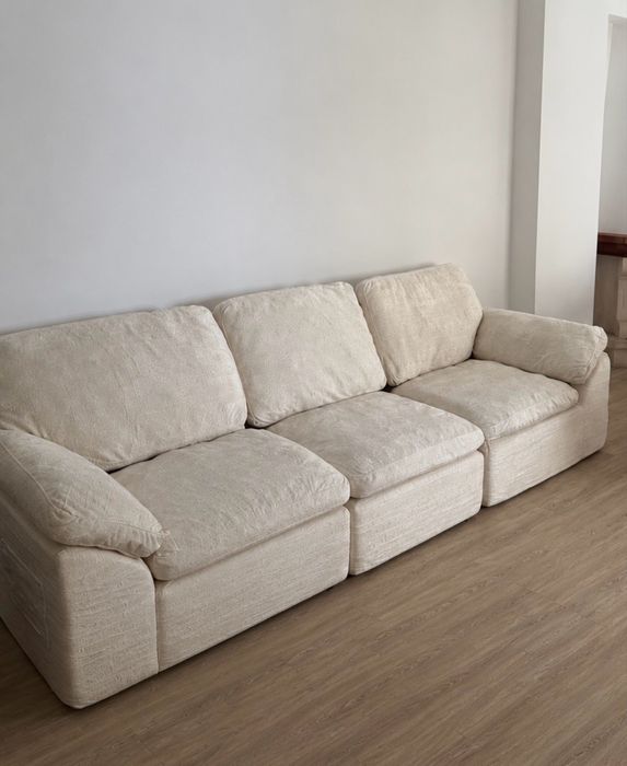 Sofa em vacuo com 1 mes
