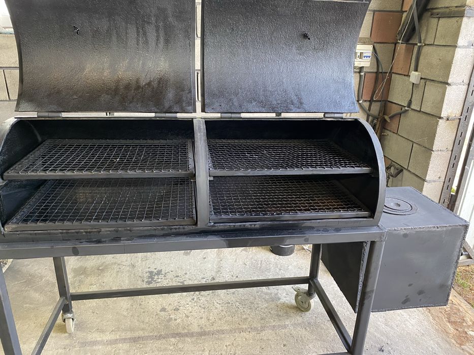 Смокер ( техаський), барбекю, коптильня