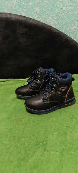 Зимові ботинки на хлопчика