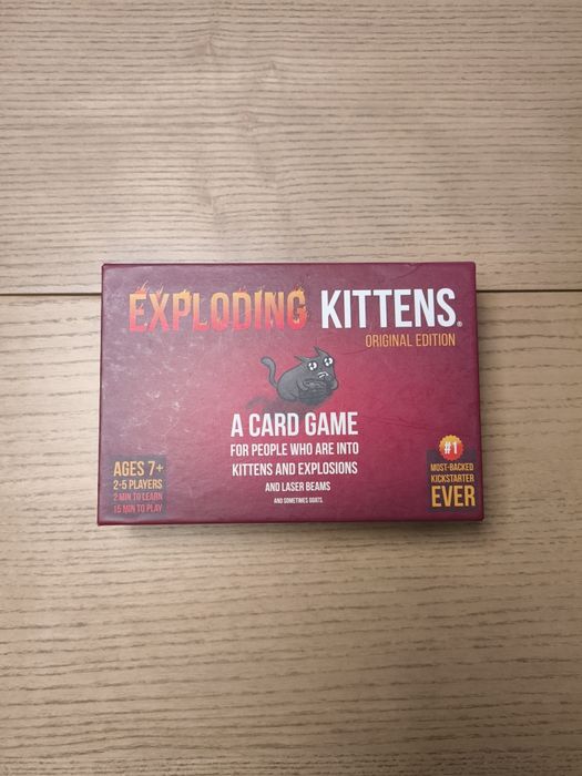 Exploding Kittens439597844346316800