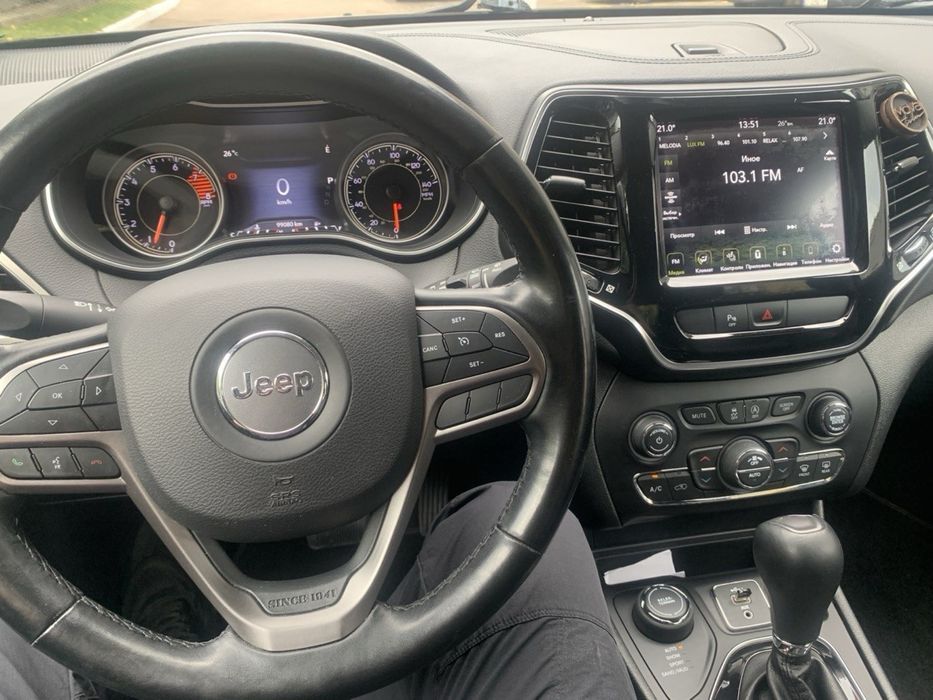 Jeep Cherokee 2019 VIN 1C4PJMDX1LD542926 фото оголошення 4 з 12