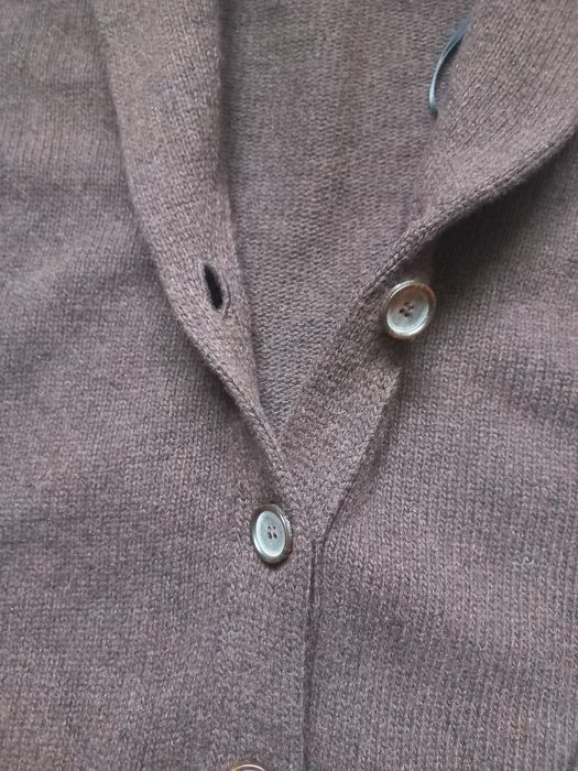 жіночий приталений короткий кардиган вовна Massimo Dutti