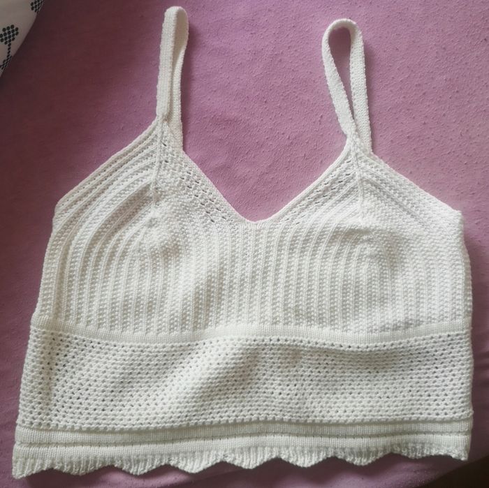 Crop top ażurowy sinsay M