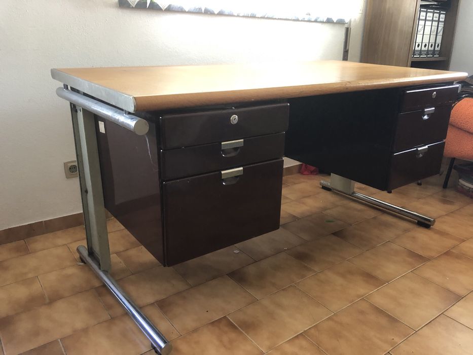 Secretaria 75cm x 150cm