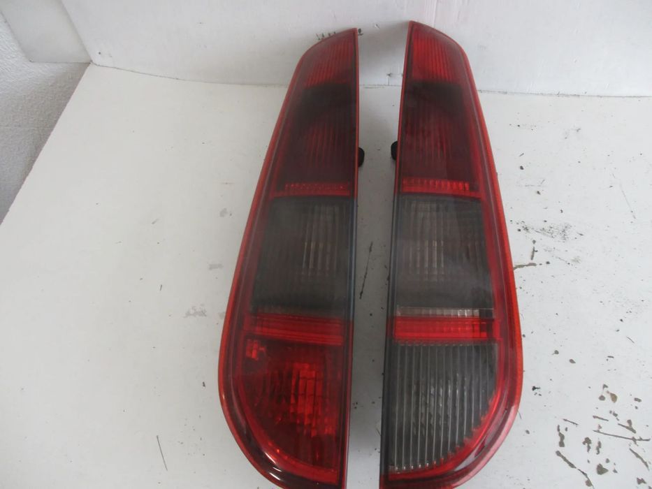 farolim farol tras ford focus sw carrinha 2005