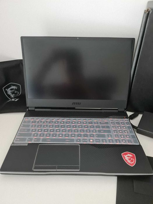 Portatil Gaming MSI Leopard RGB GP65 9SD i7 9750H / 16Gb / GTX 1660 Ti