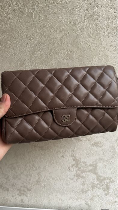 Сумка клатч кольору кави з молоком