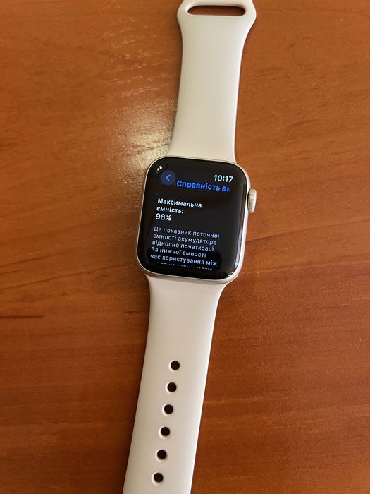 Apple Watch se 2  40 мм в гарному стані