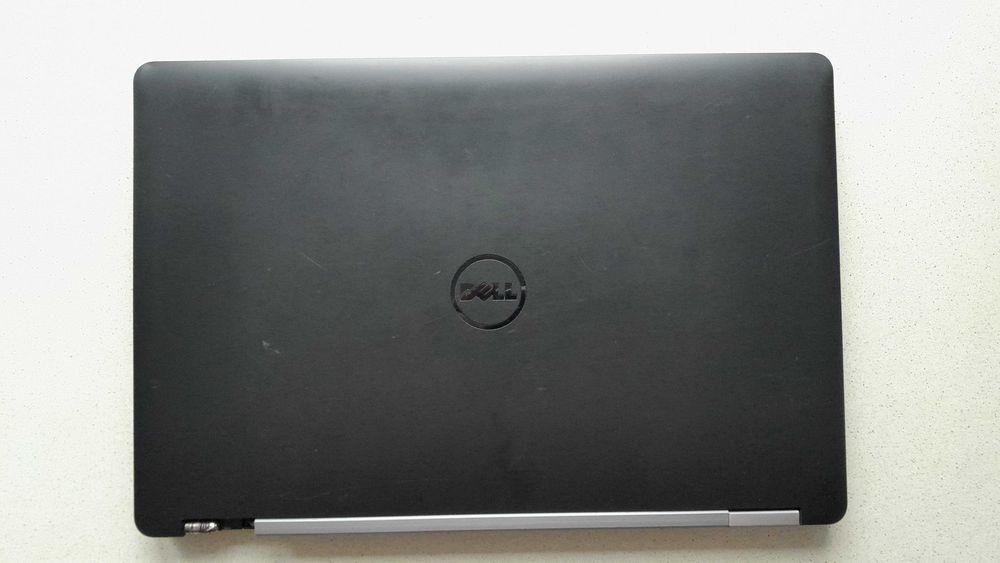 Laptop Dell E5570 Intel Core i5-6300U CPU 2,40 GHz 15,6"