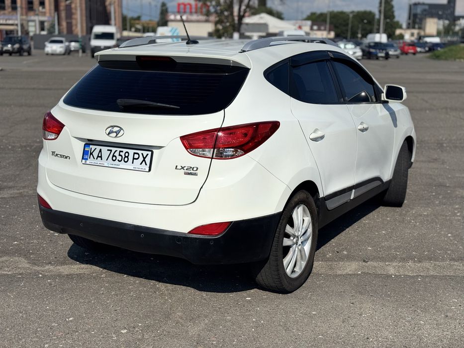 Hyundai tucson 2.0D Automat