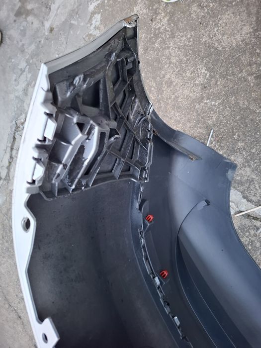 Zderzak golf 5 r32 kompletny LA7W