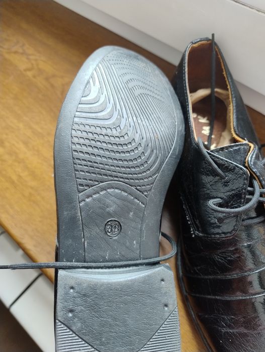 Buty chłopięce 33