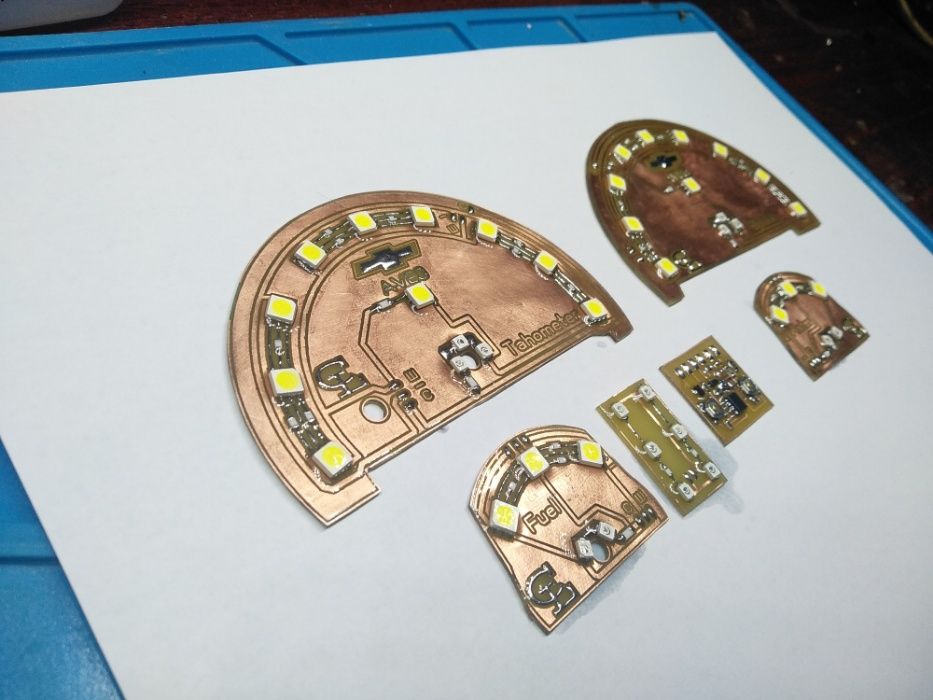 Плата для пересвета приборных панелей