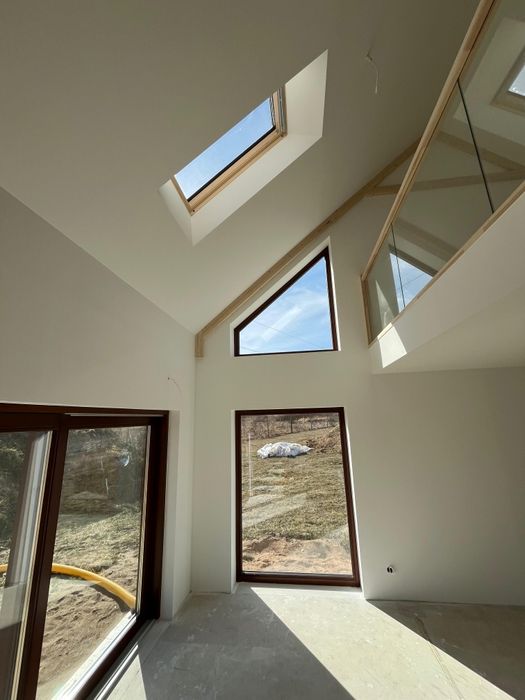 Szpachlowanie malowanie natryskowe gładzie