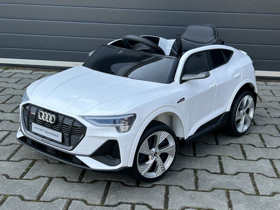 Auto na akumulator Audi E-Tron 4x4 Sportback Samochód dla dzieci