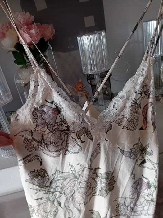 Luksusowa halka bielizna damska Hunkemoller