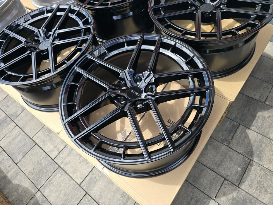 Arceo VIENNA 20" 5x112 8.5J ET35 Mercedes-Benz CLA A B Klasa AMG Passat Arteon Skoda