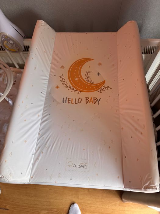 Przewijak na łóżeczko