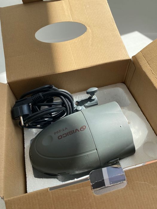 Продам спалаху visico vt 200