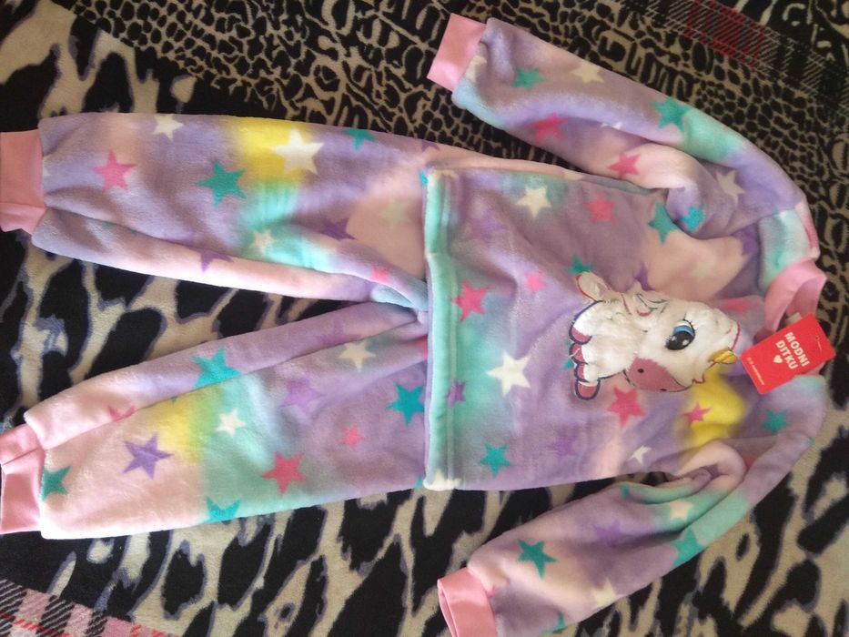 Новий теплий костюм