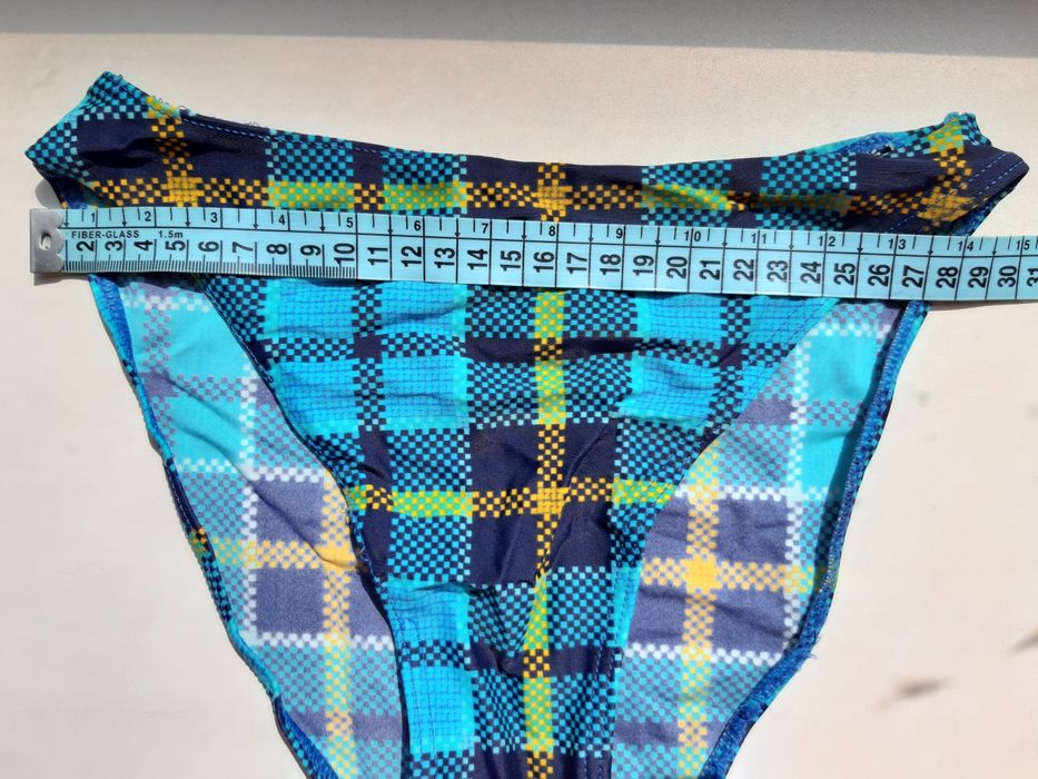 Голубой купальник в отличном состоянии.