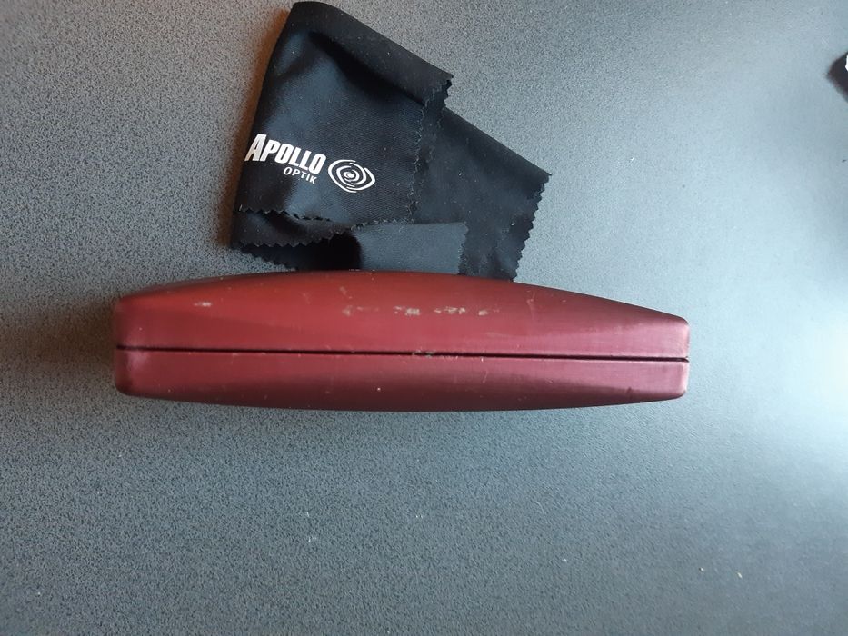 Etui do okularów.  Roberto Bacoli