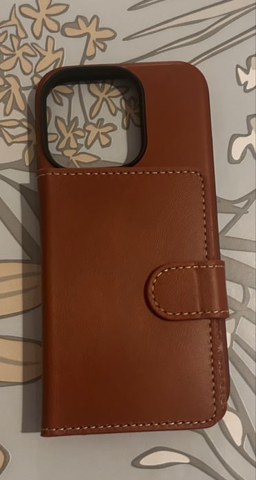 Capa com carteira iphone 16pro