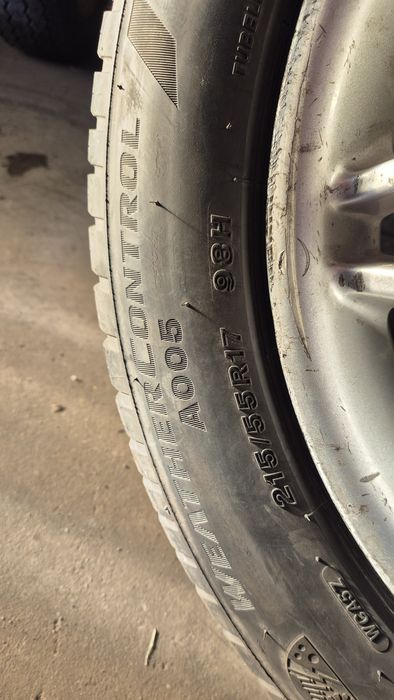 Bridgestone Weather Control A005 215/55/17