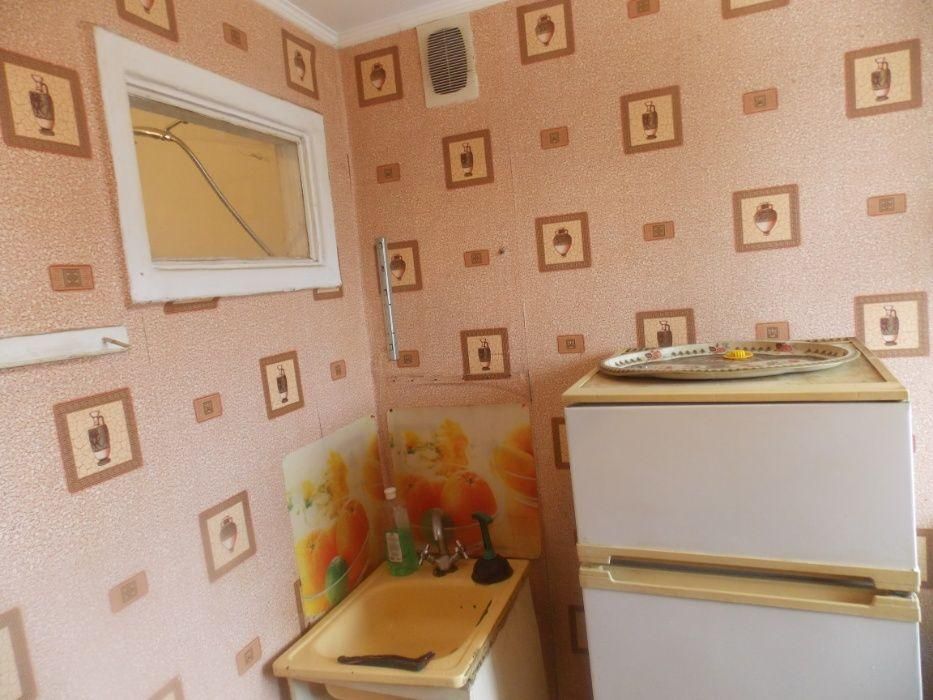Продам 1-к. квартиру (гостинка) центр Броварів, Незалежності