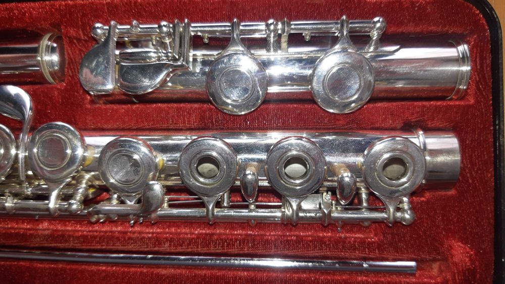 Flauta Transversal :  Yamaha YFL-261 S  Japan