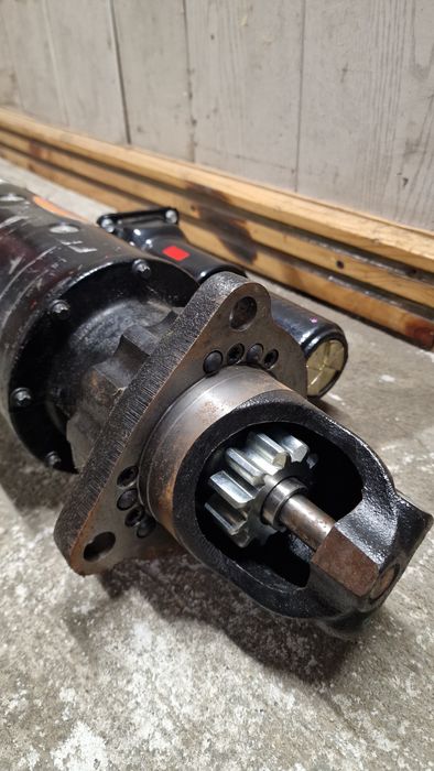 Rozrusznik 24v Delco Remy 50 MT  104788 caterpillar