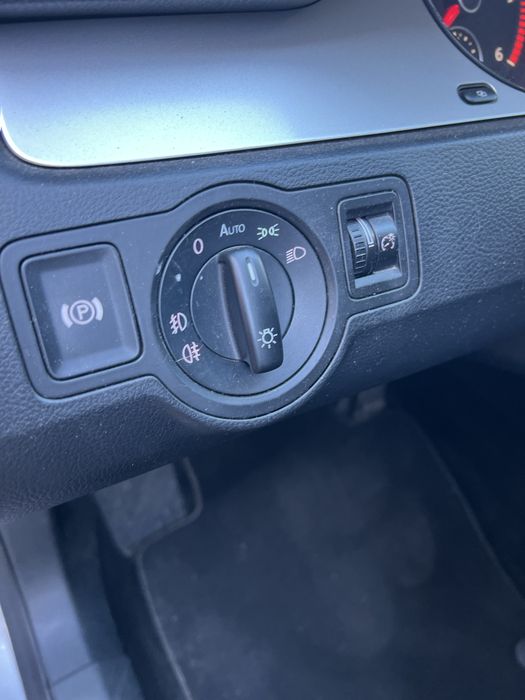 Volkswagen B6 2,0 TDI 2009р. в збереженому стані не фарбований без дтп