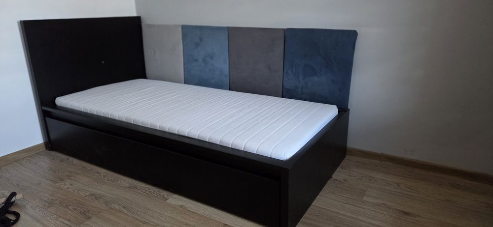 Łóżko IKEA Malm 200x90